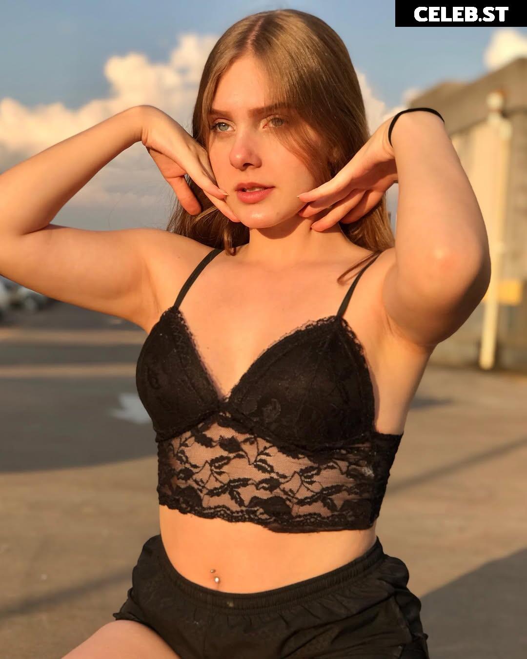 @miagofficial / Mia G Image 10745137