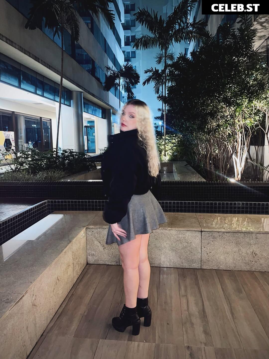 @miagofficial / Mia G Image 10745154