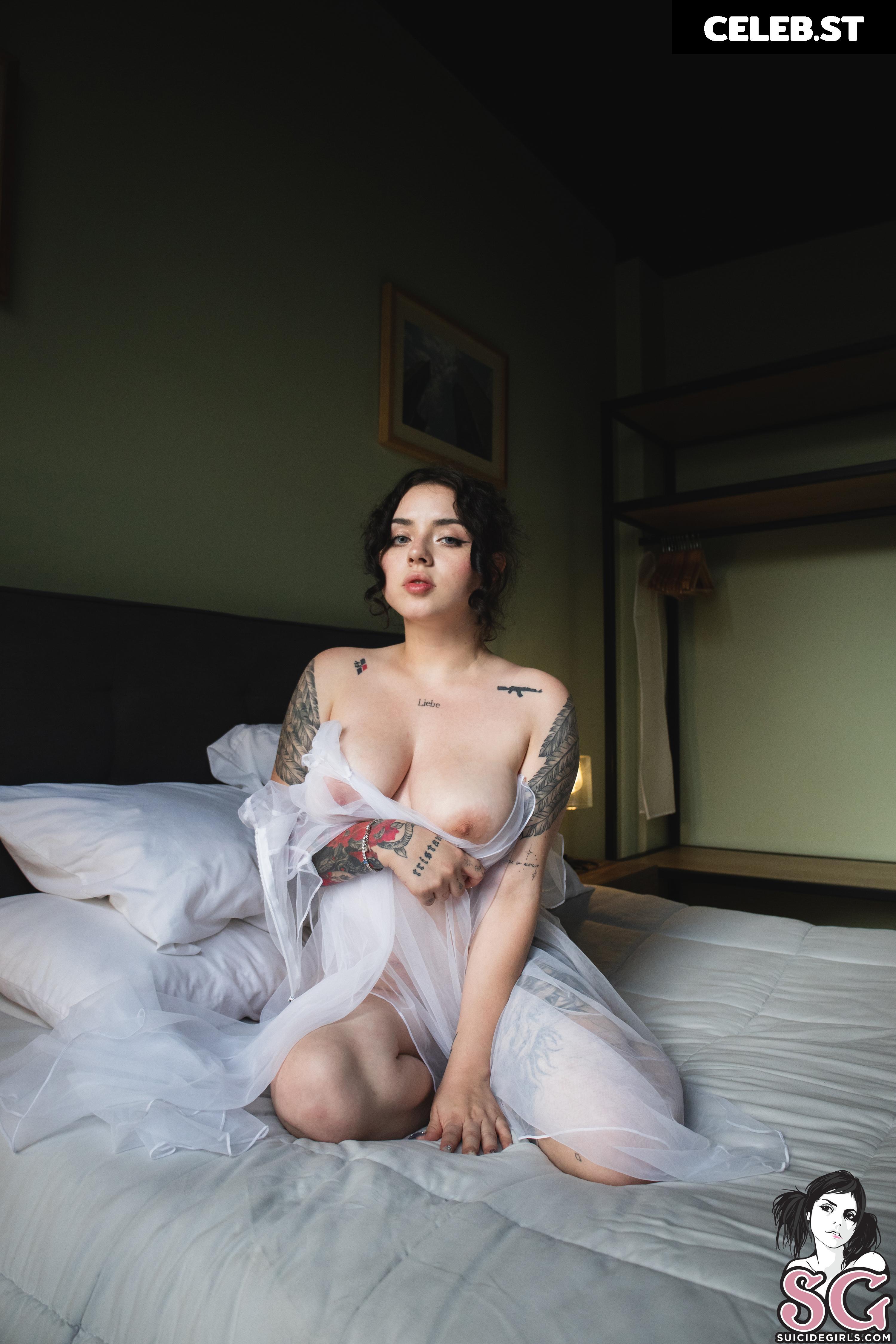 Neveska Martinez Image 10740309