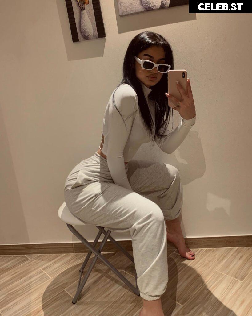 _.Lyuda._ / _.lyudka._1 / big mama Image 10749986