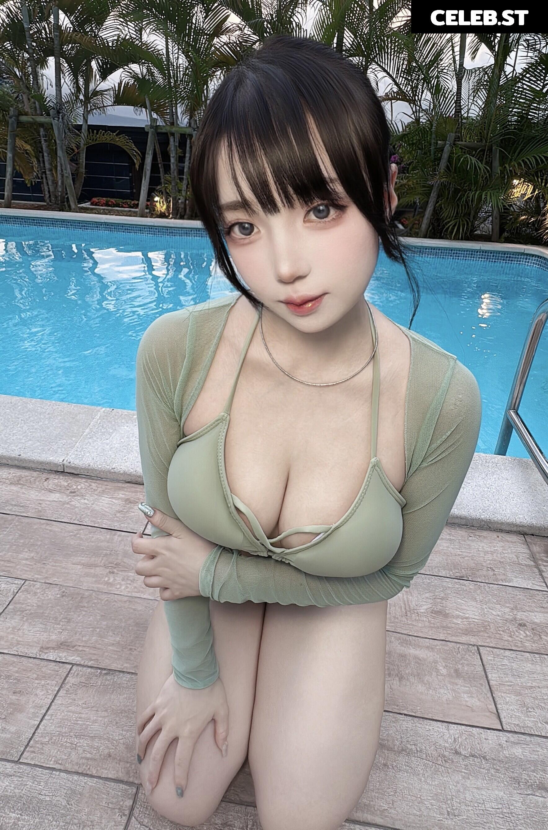Puutin_cos Image 10714424