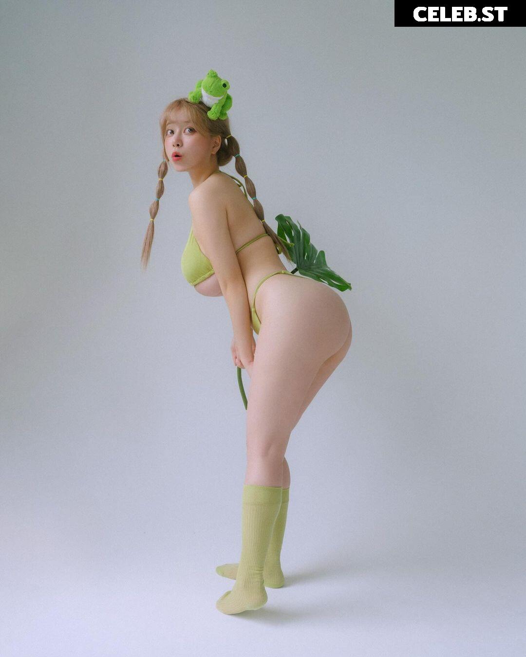 ZziZzi / zizzi_j / zzi_zzi._  / 찌찌 Image 10717747