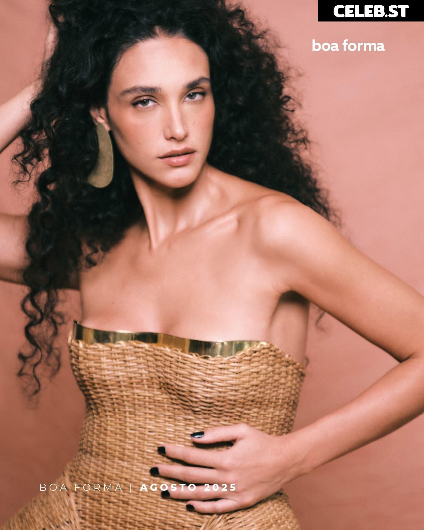 Débora Nascimento Image 10711667