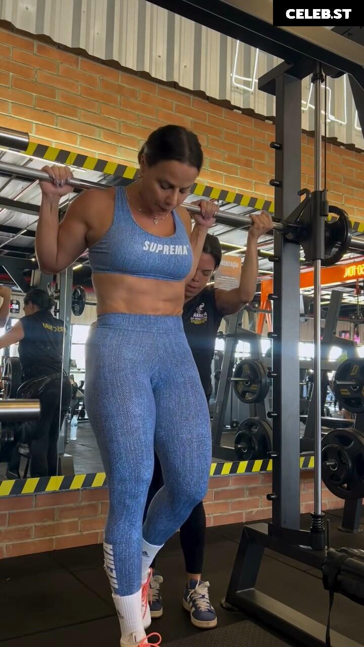 Viviane Araujo Image 10711100