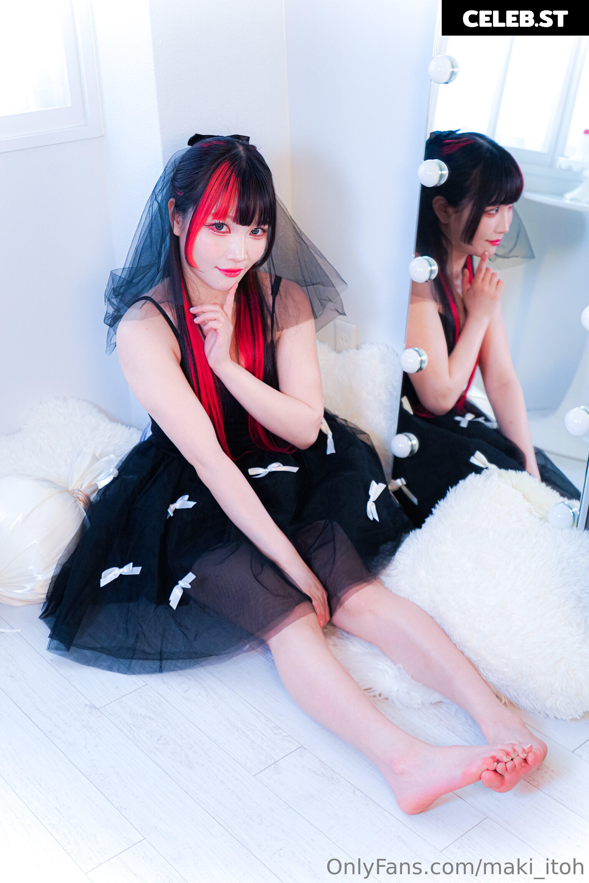 Maki Itoh Image 10713724