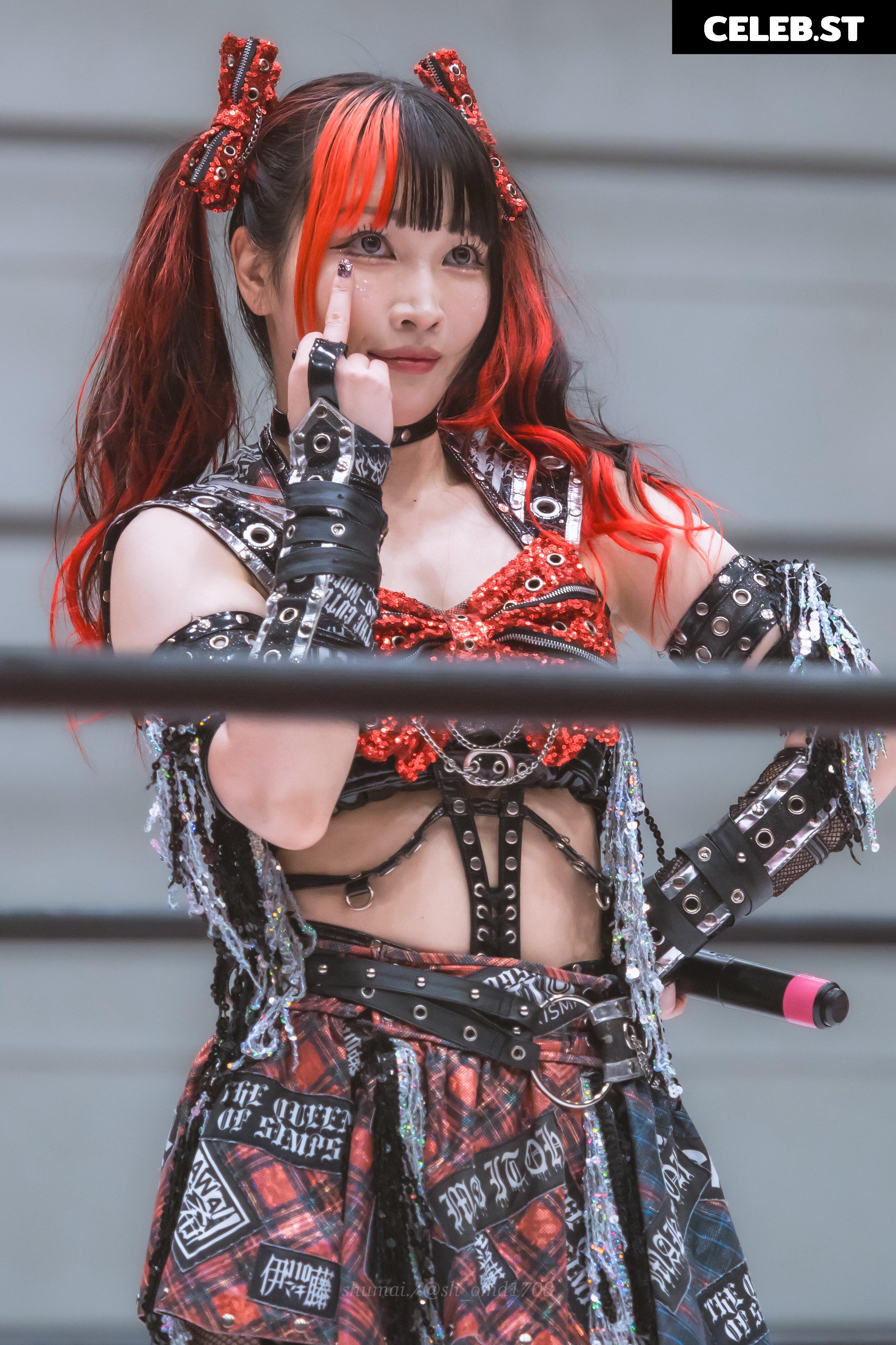 Maki Itoh Image 10713749