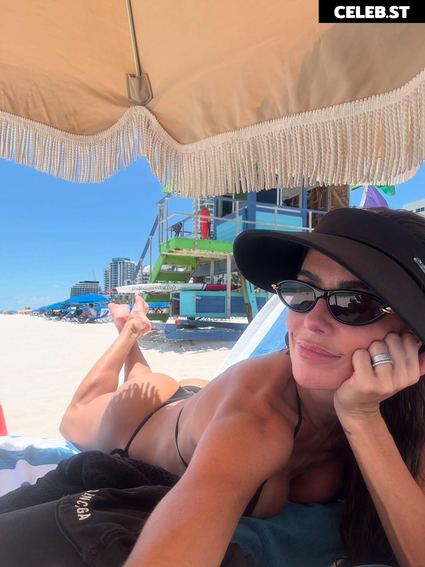 Deborah Secco Image 10712251