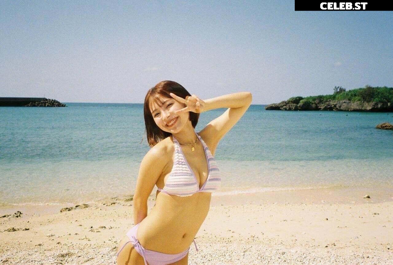 Rio Teramoto (Japanese Gravure Idol) Image 10727832
