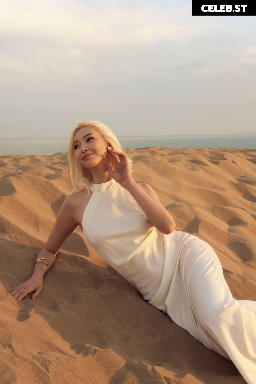 llameella/llameeella Image 10721520