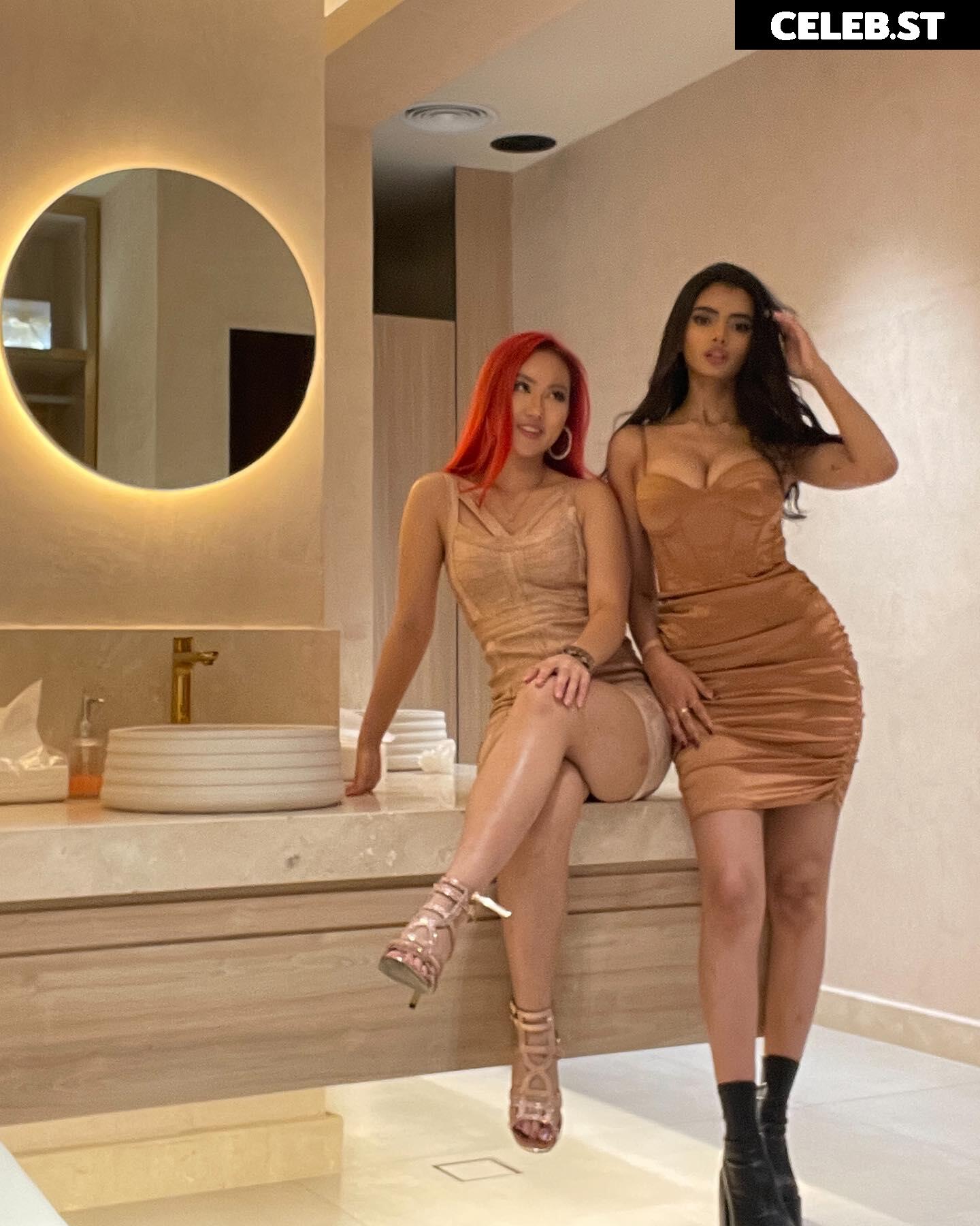 Marina / marvnaa Image 10722142