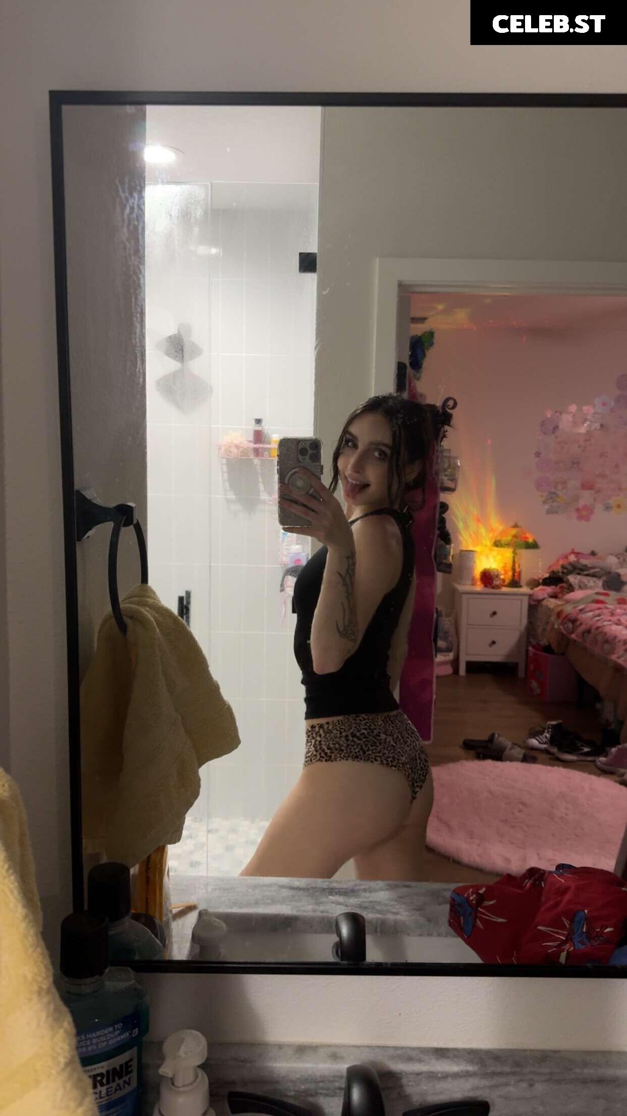 beebee ASMR Image 10739861