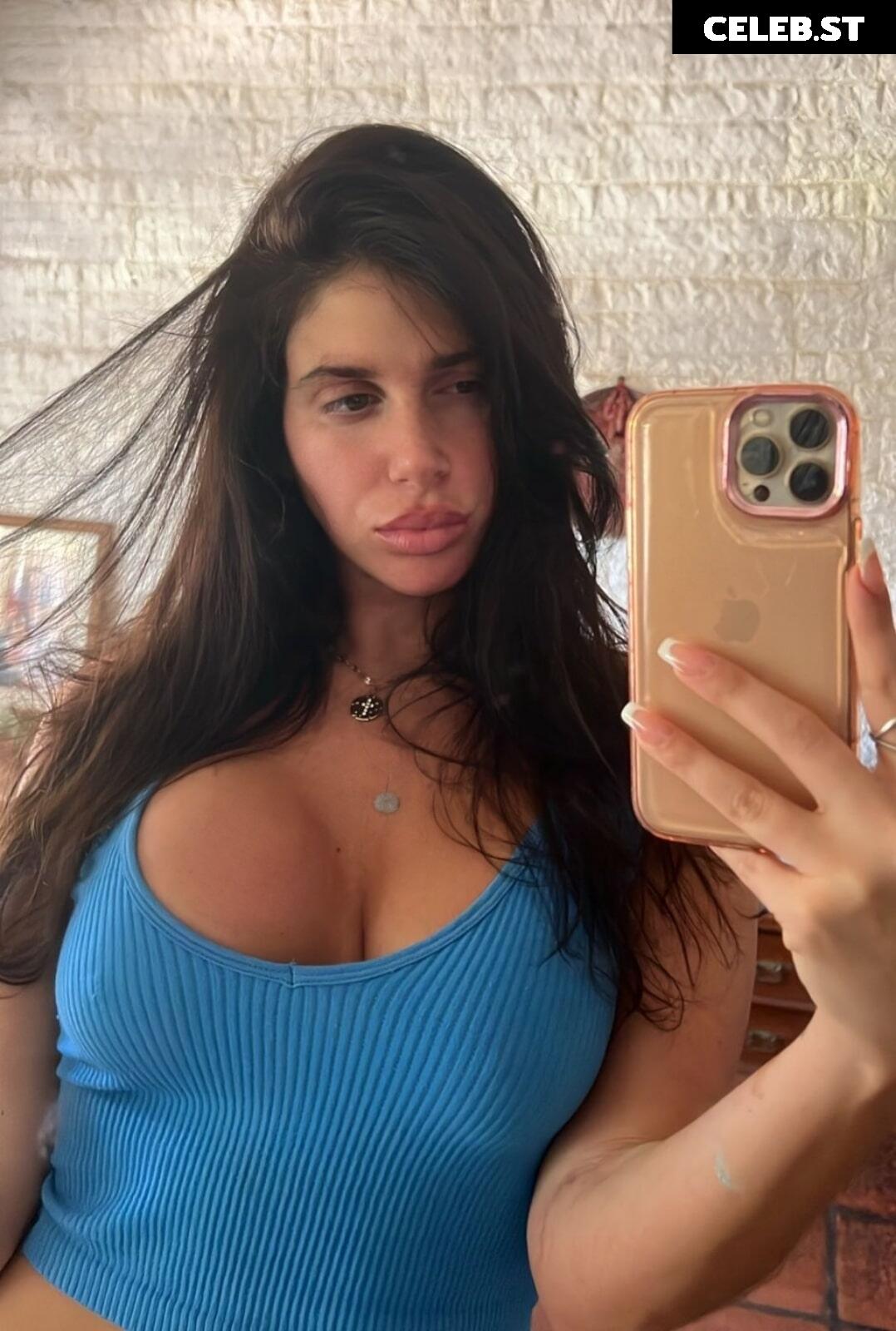 Uramber / Latinixox / Urcuteisa / CestMoiMoraa / Moritatursi Image 10708011