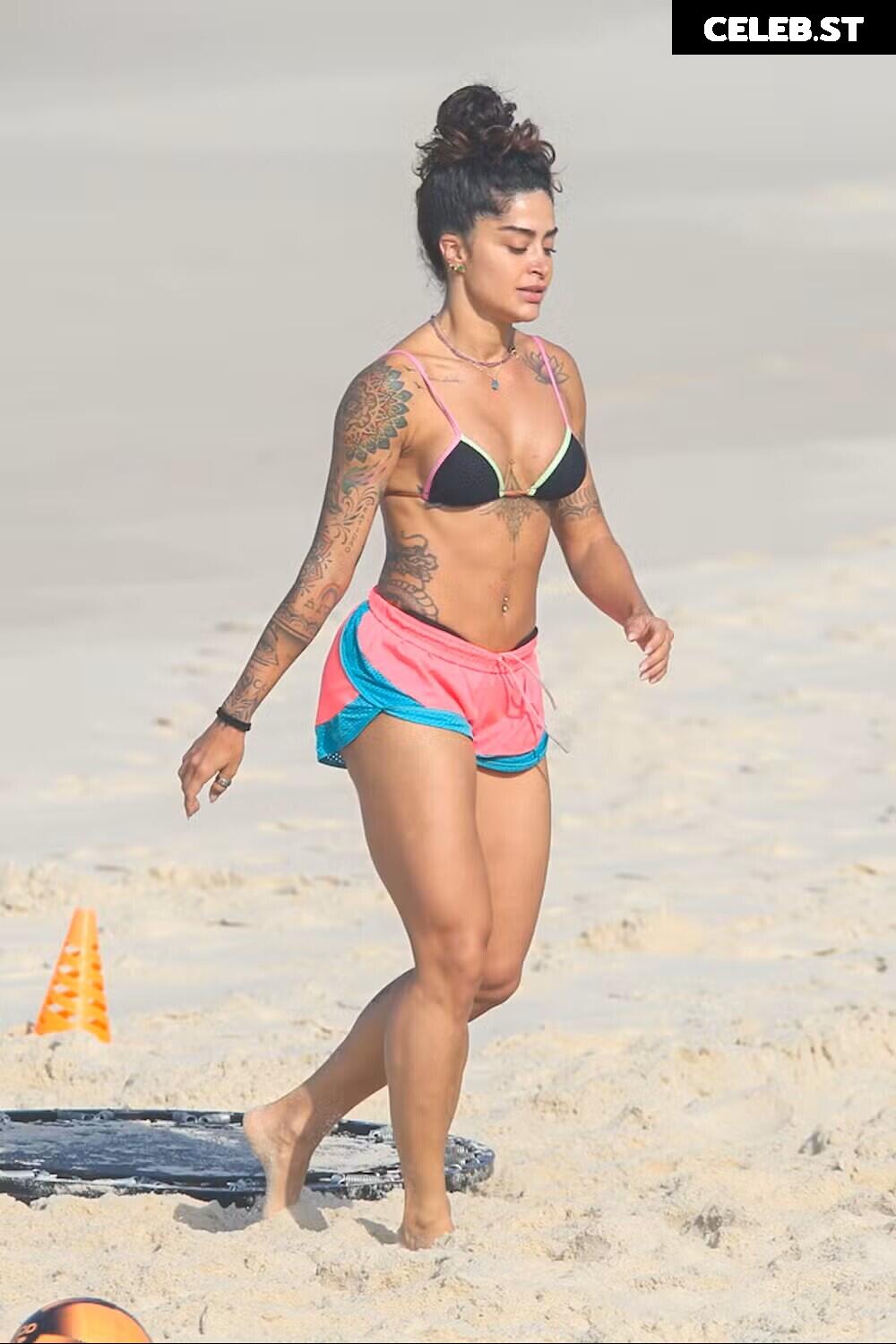 Aline Riscado Image 10709250