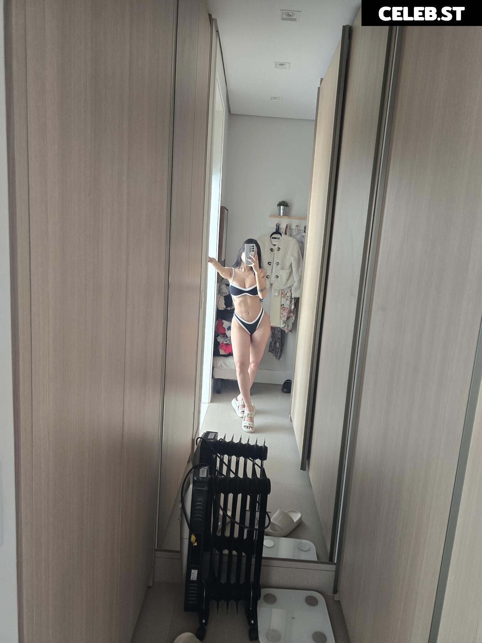 Nyvi Estephan Image 10709279