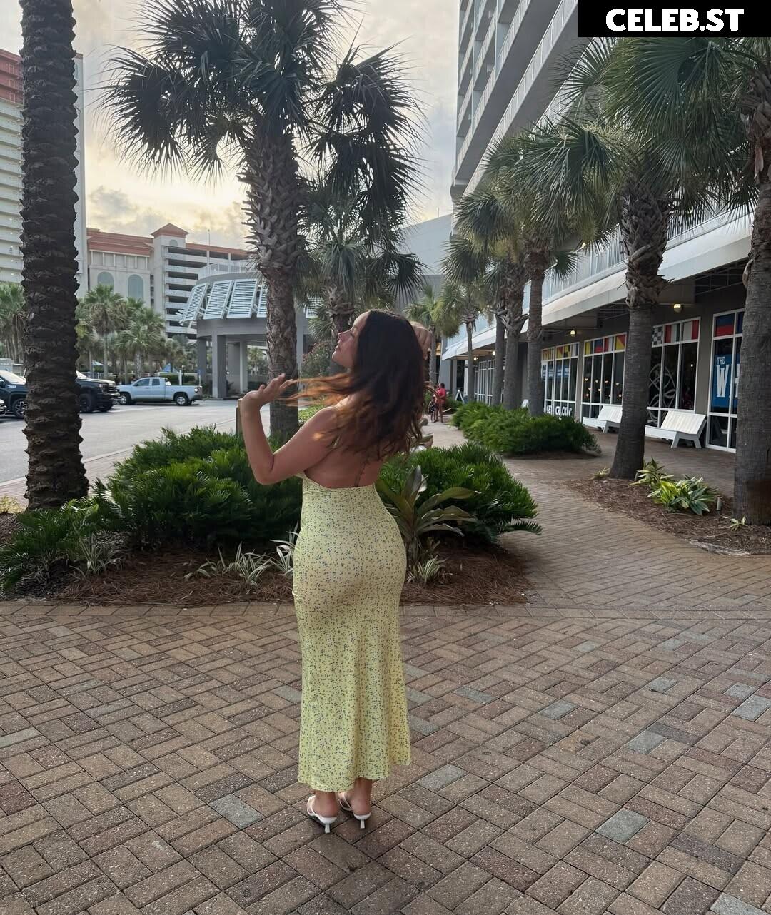 Savannah Saylor / ssavynicolee Image 10798013