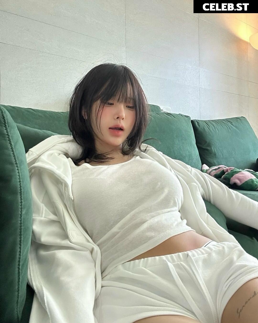 xouuuus / YUYU 유유 Image 10795185