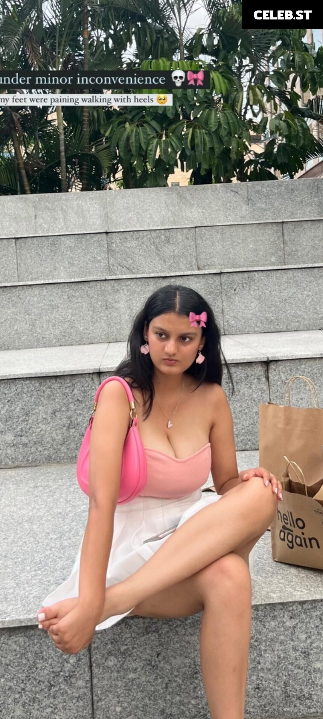 @_ayushaaaa__, Ayusha, busty Indian influencer Image 10794814