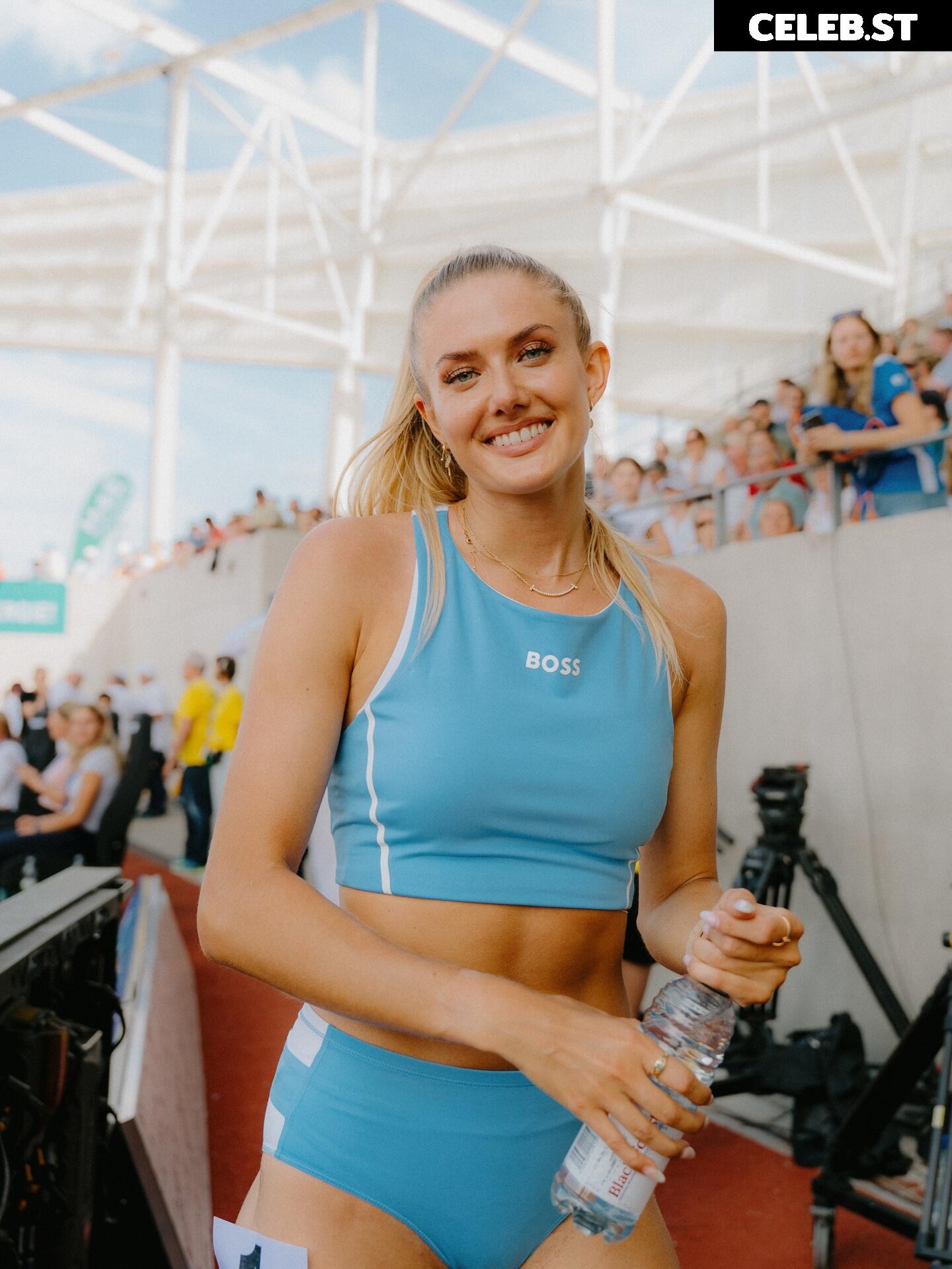 Alica Schmidt - German Athlete Image 10797081