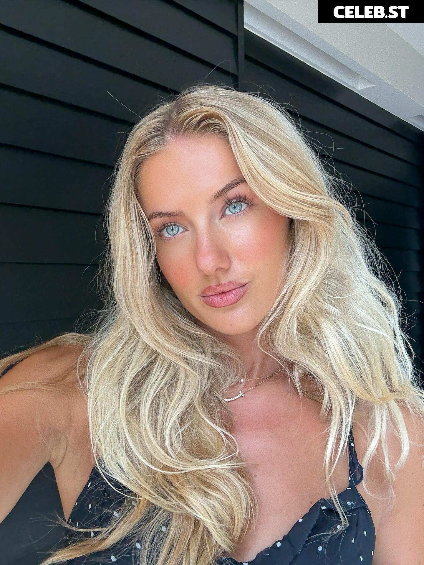Alica Schmidt - German Athlete Image 10797084