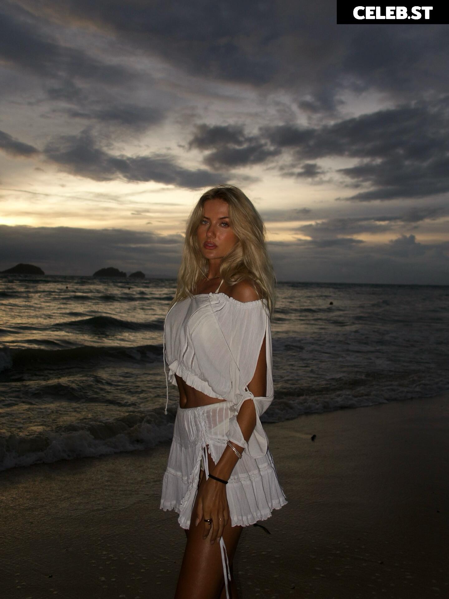 Alica Schmidt - German Athlete Image 10797075