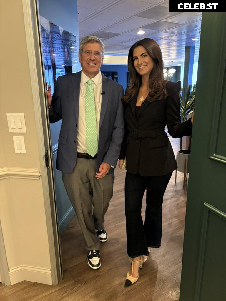 Kaitlan Collins - CNN newswoman Image 10790029