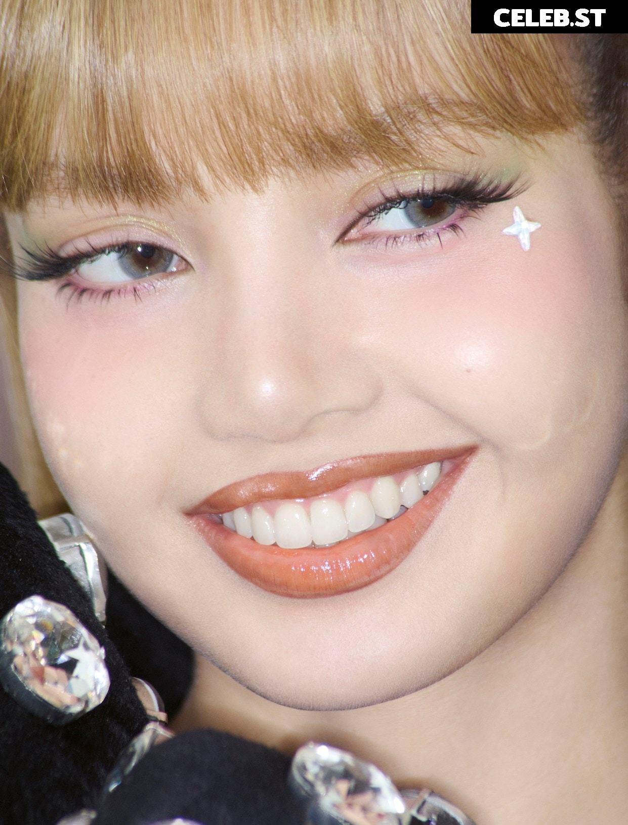 Lisa | BLΛƆKPIИK (Blackpink) Image 10788836