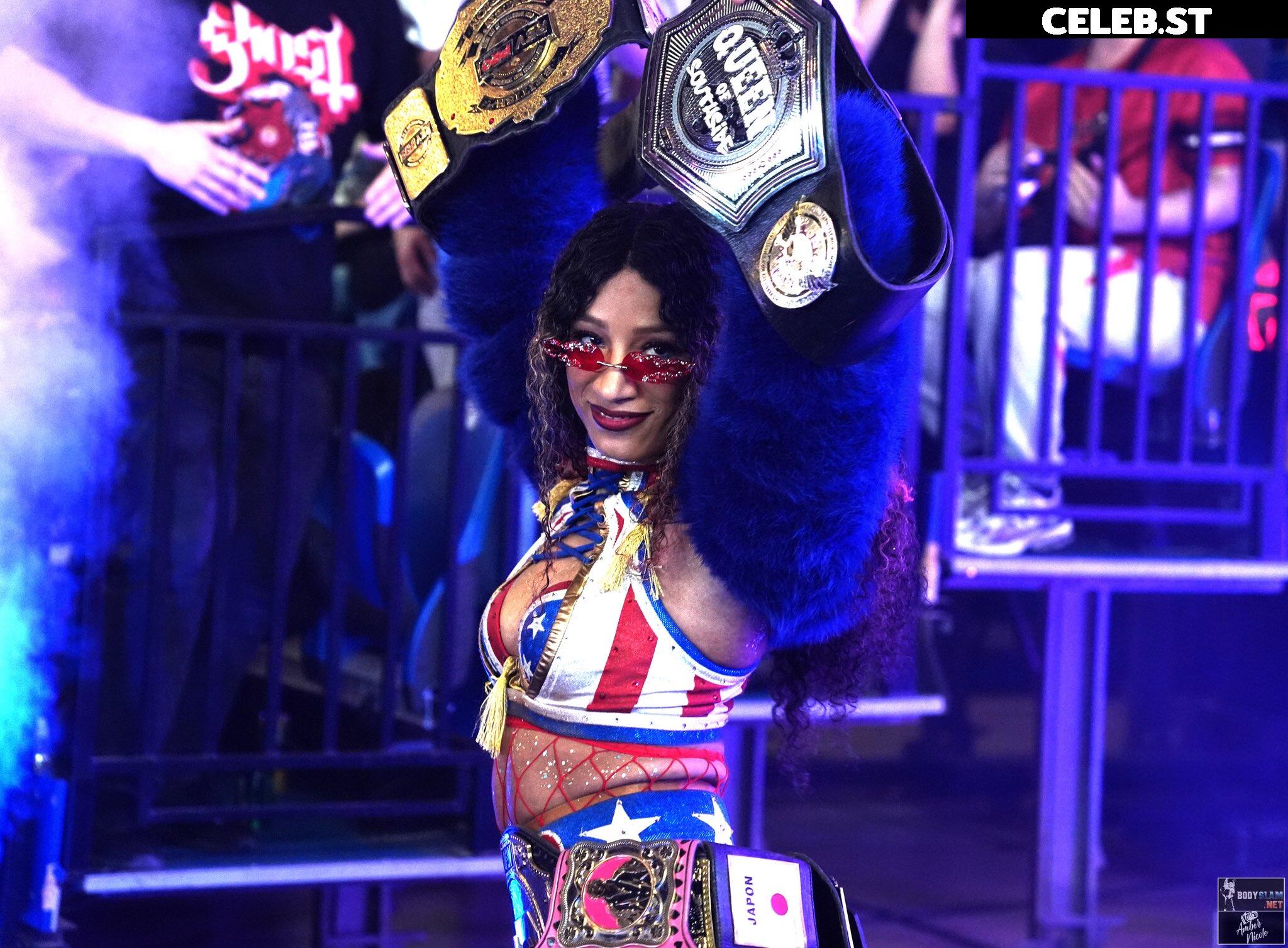 WWE Sasha Banks | Mercedes Moné Image 10788758