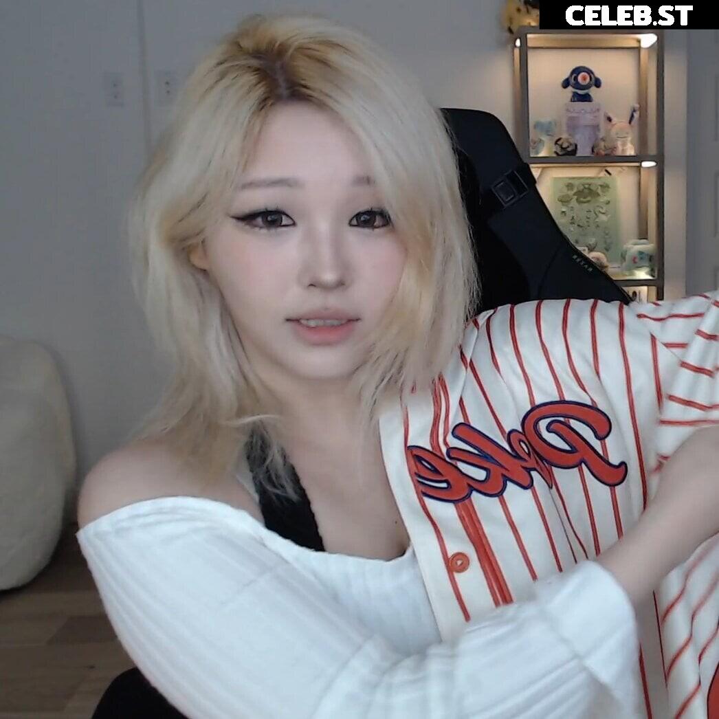 Kang Hee Yoon / Hyoon / Aikuros Image 10788086