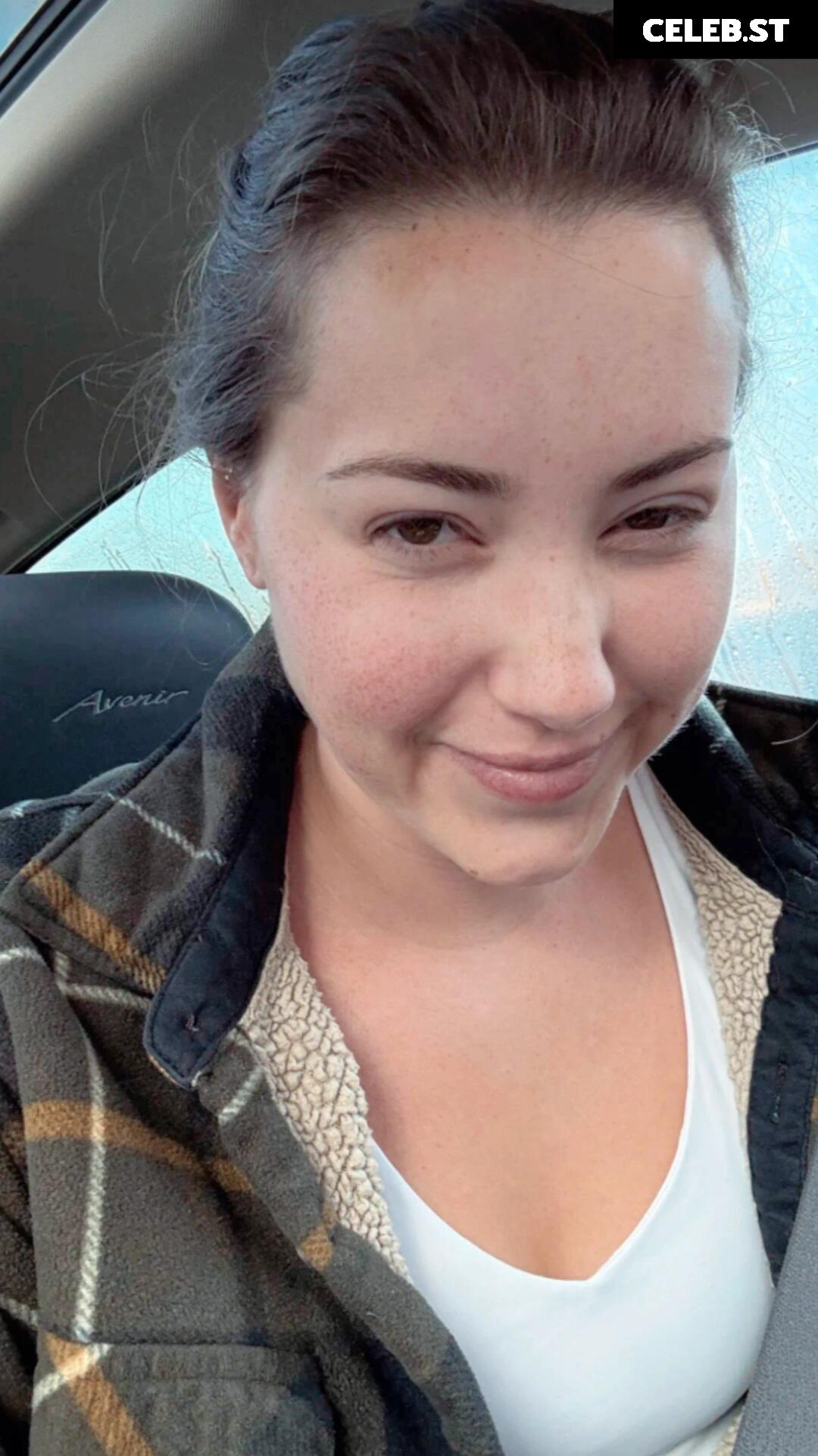 Pineapplebrat / Alice Klomp Image 10786260