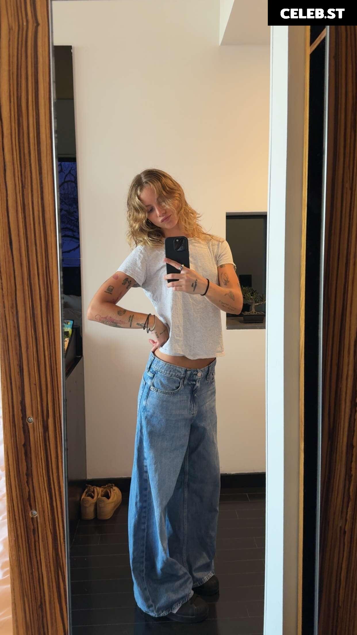 Anna Shumate / Annabananaxdddd Image 10786250