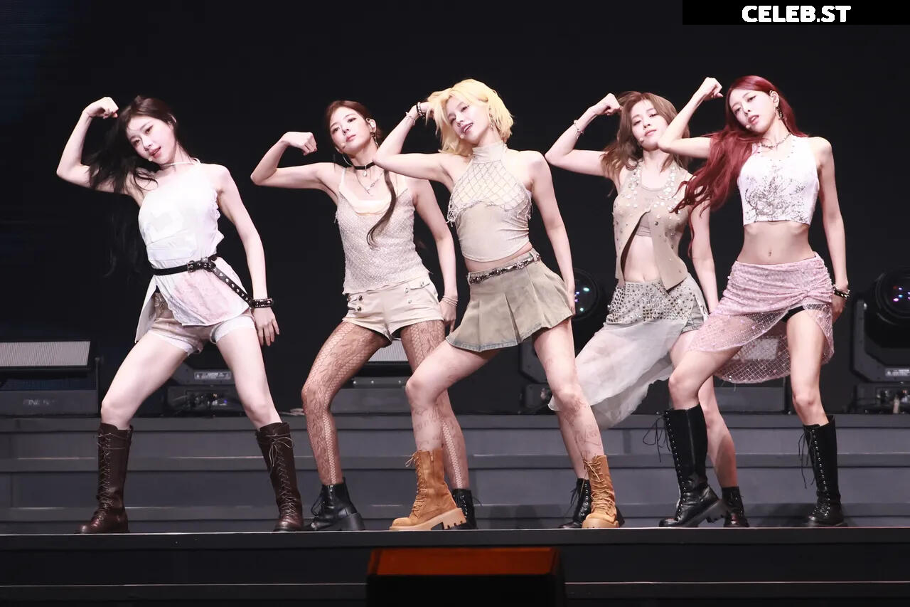 Yeji - ITZY (예지, Hwang Ye-ji) Image 10789912