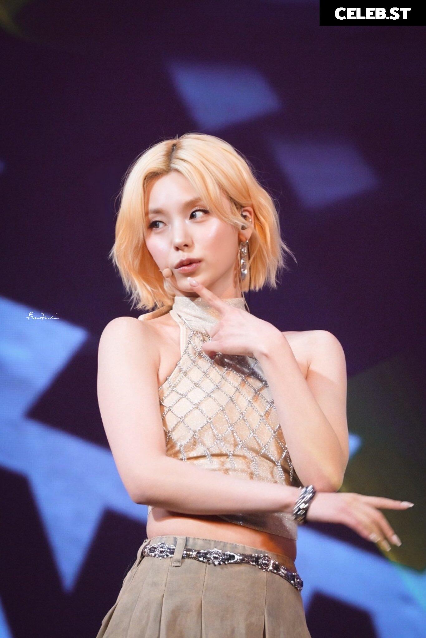 Yeji - ITZY (예지, Hwang Ye-ji) Image 10789911