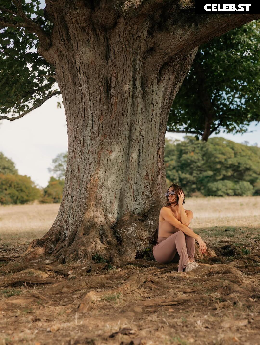 The Bella Twins: Nikki Bella &amp; Brie Bella | Garcia Twins Image 10789853