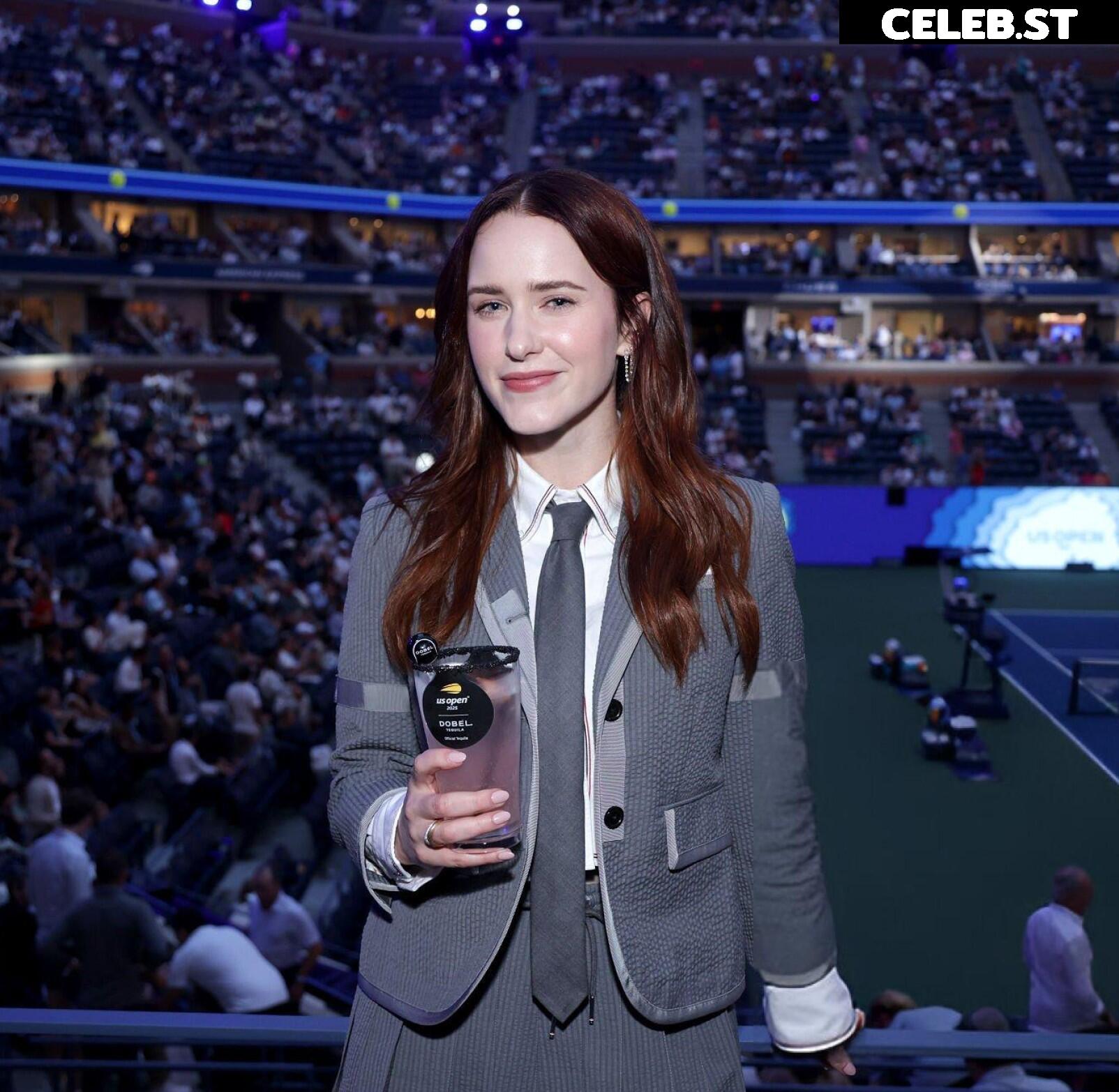 Rachel Brosnahan (Marvelous Mrs. Maisel) Image 10789870