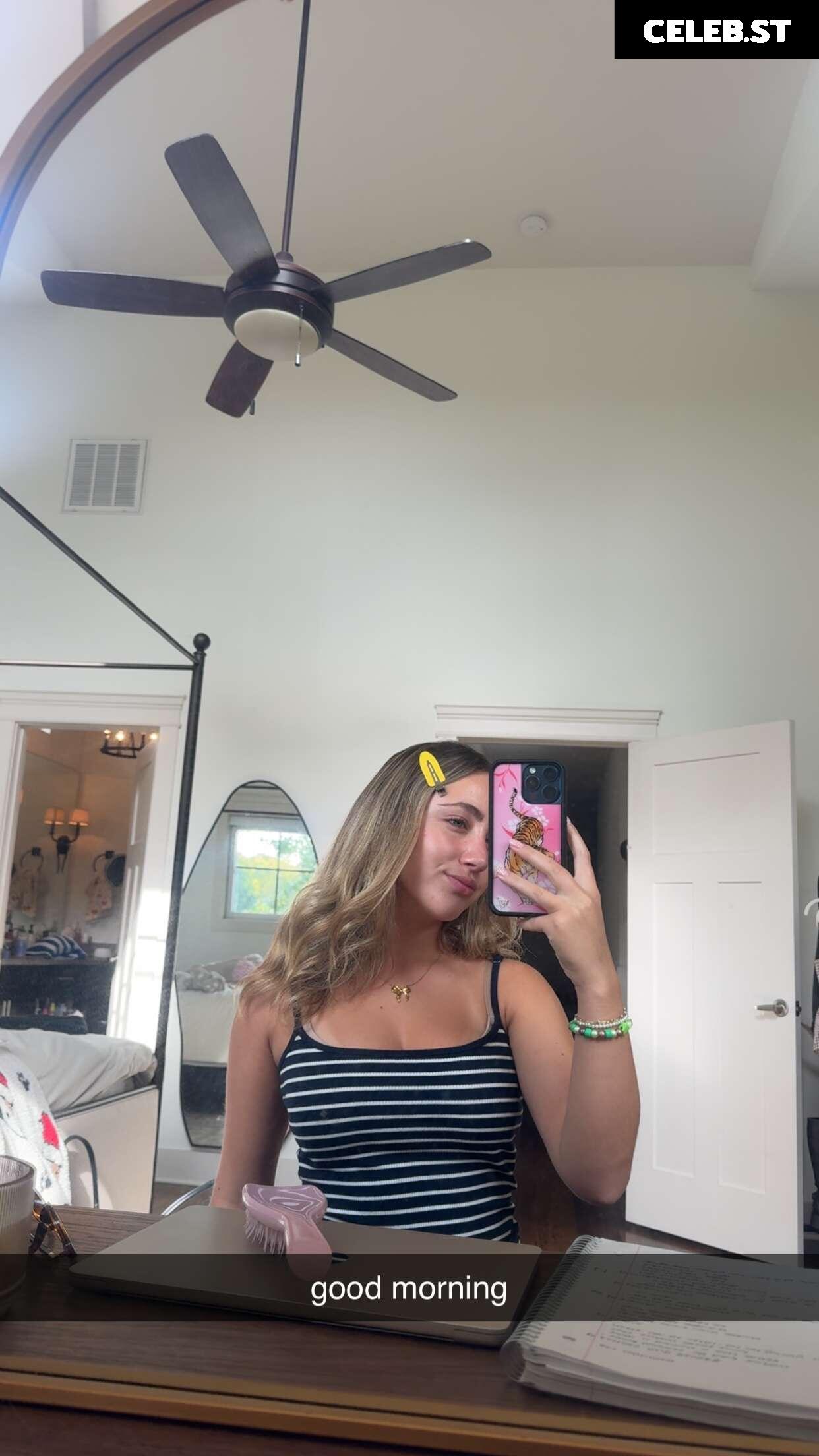 Ava Kolker Image 10789402