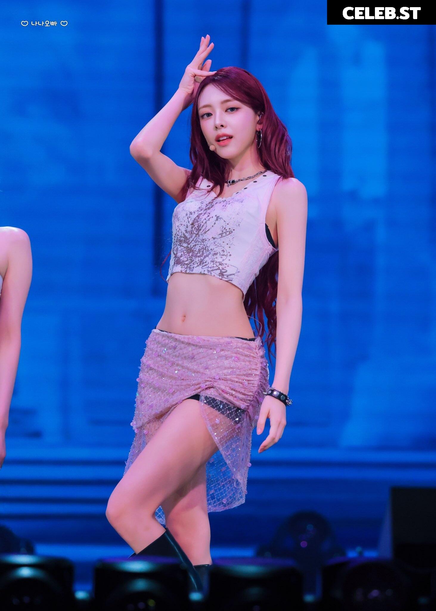 Yuna - ITZY (유나, Shin Yu Na) Image 10789689