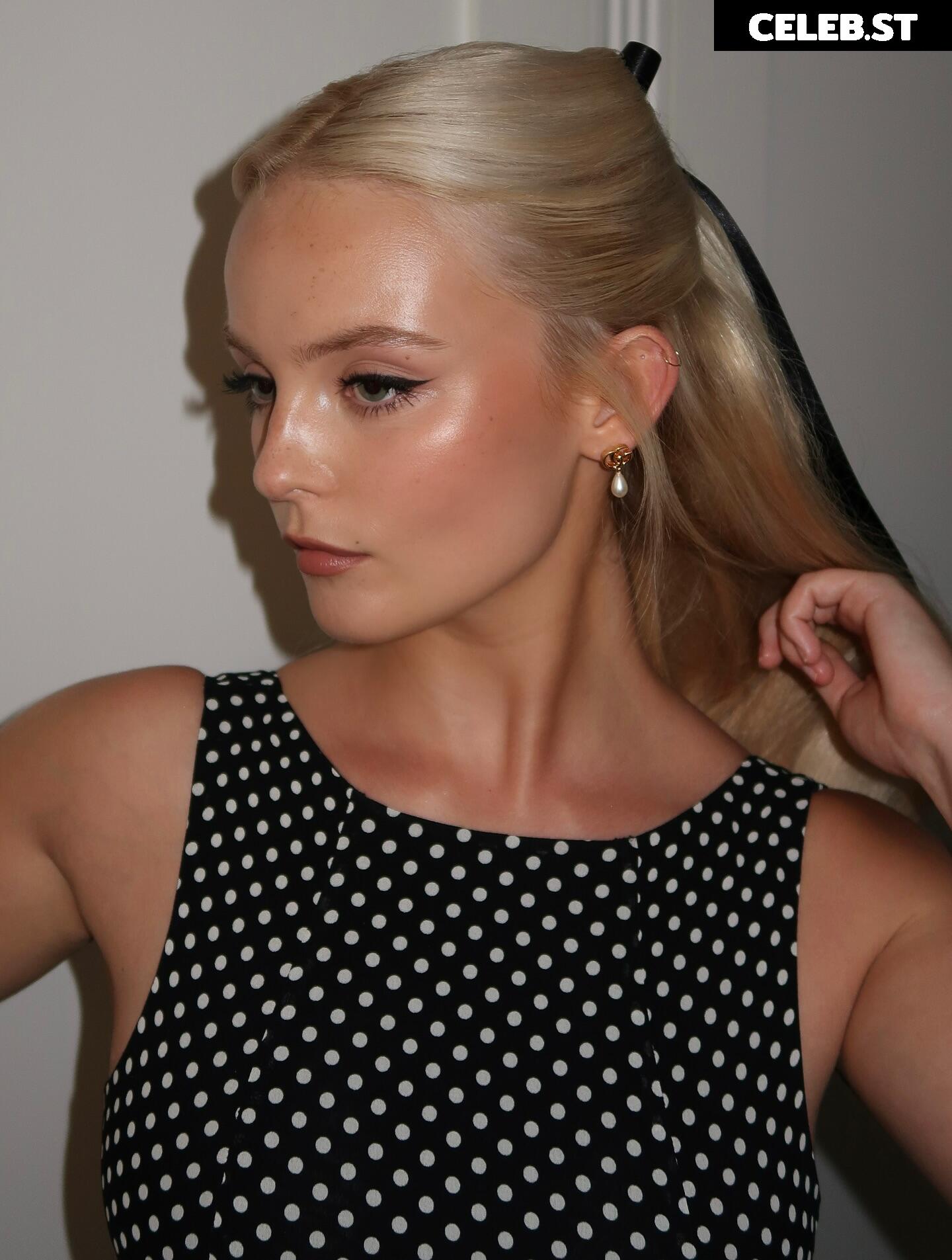 Amelia Eve Gibson | Millie Gibson Image 10789013