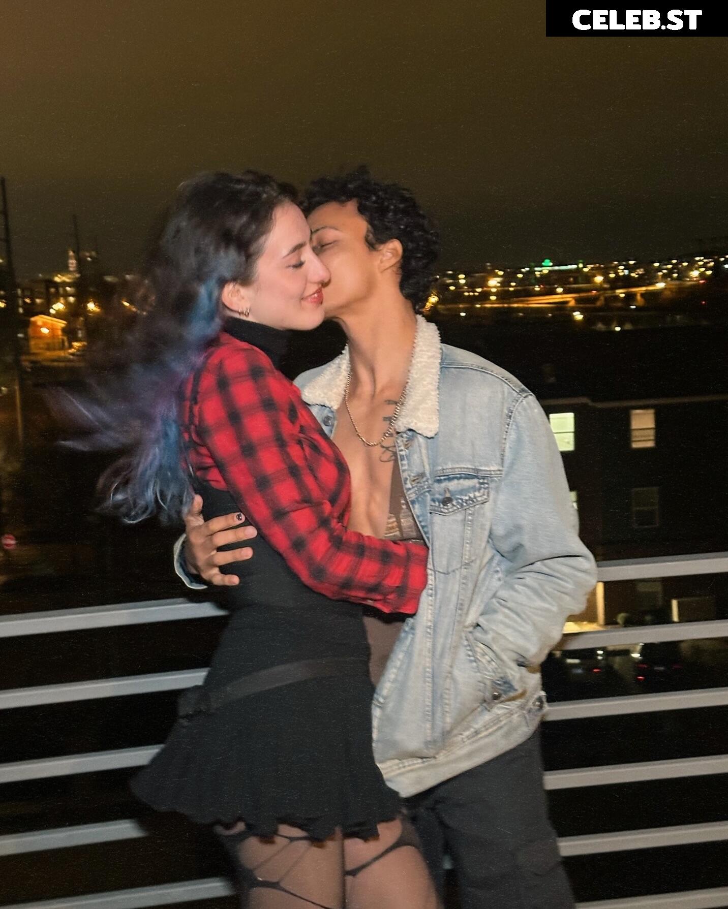 143joannagc Image 10658864