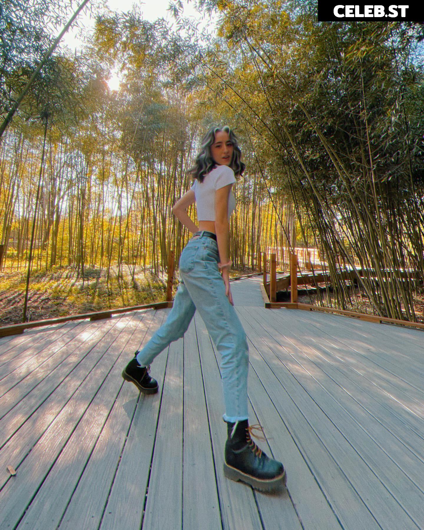 143joannagc Image 10658543