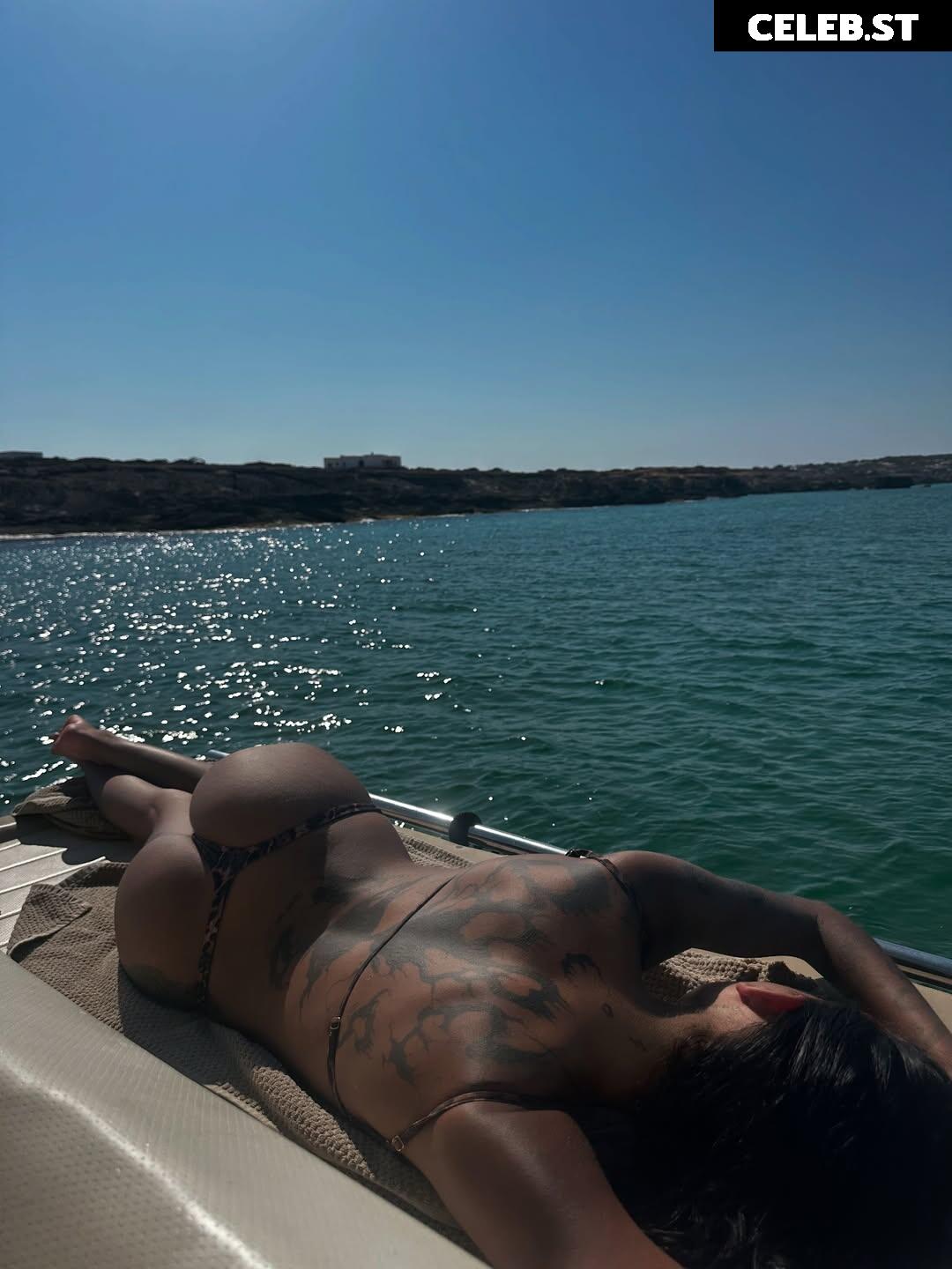 ogee_off Image 10656635