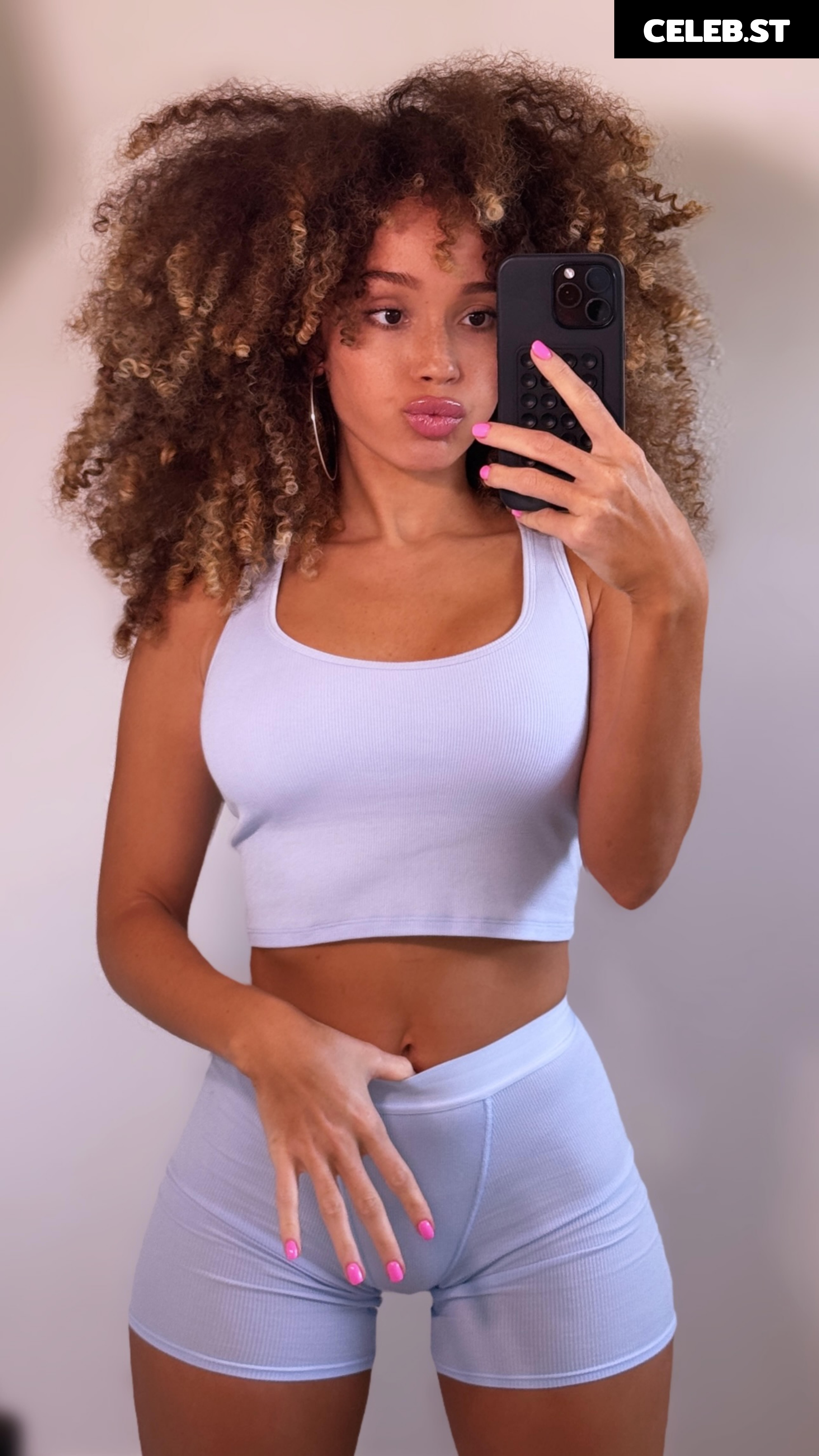 Tazs angels AB and Catdagreat Image 10651178