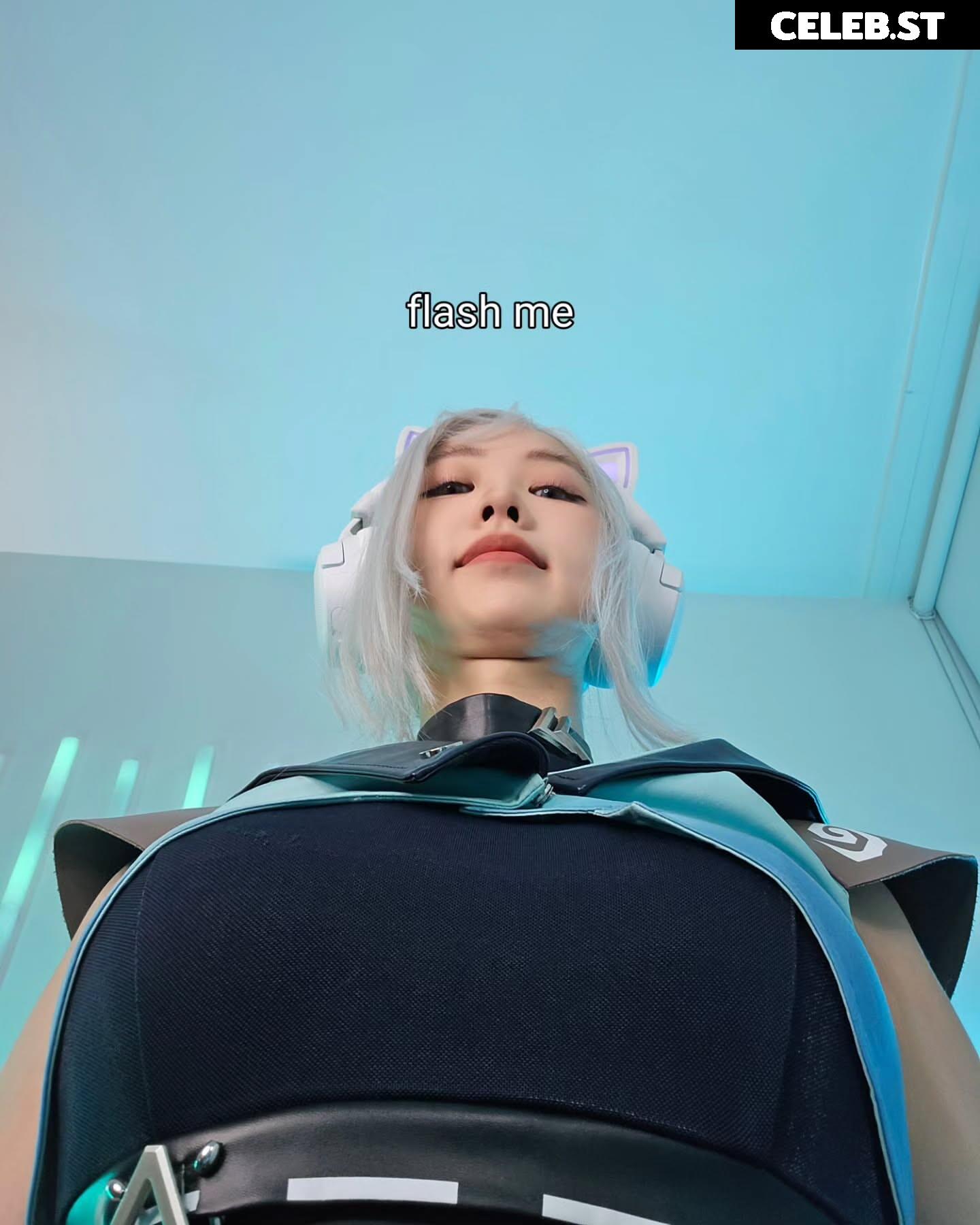 dear.chuu Image 10653274