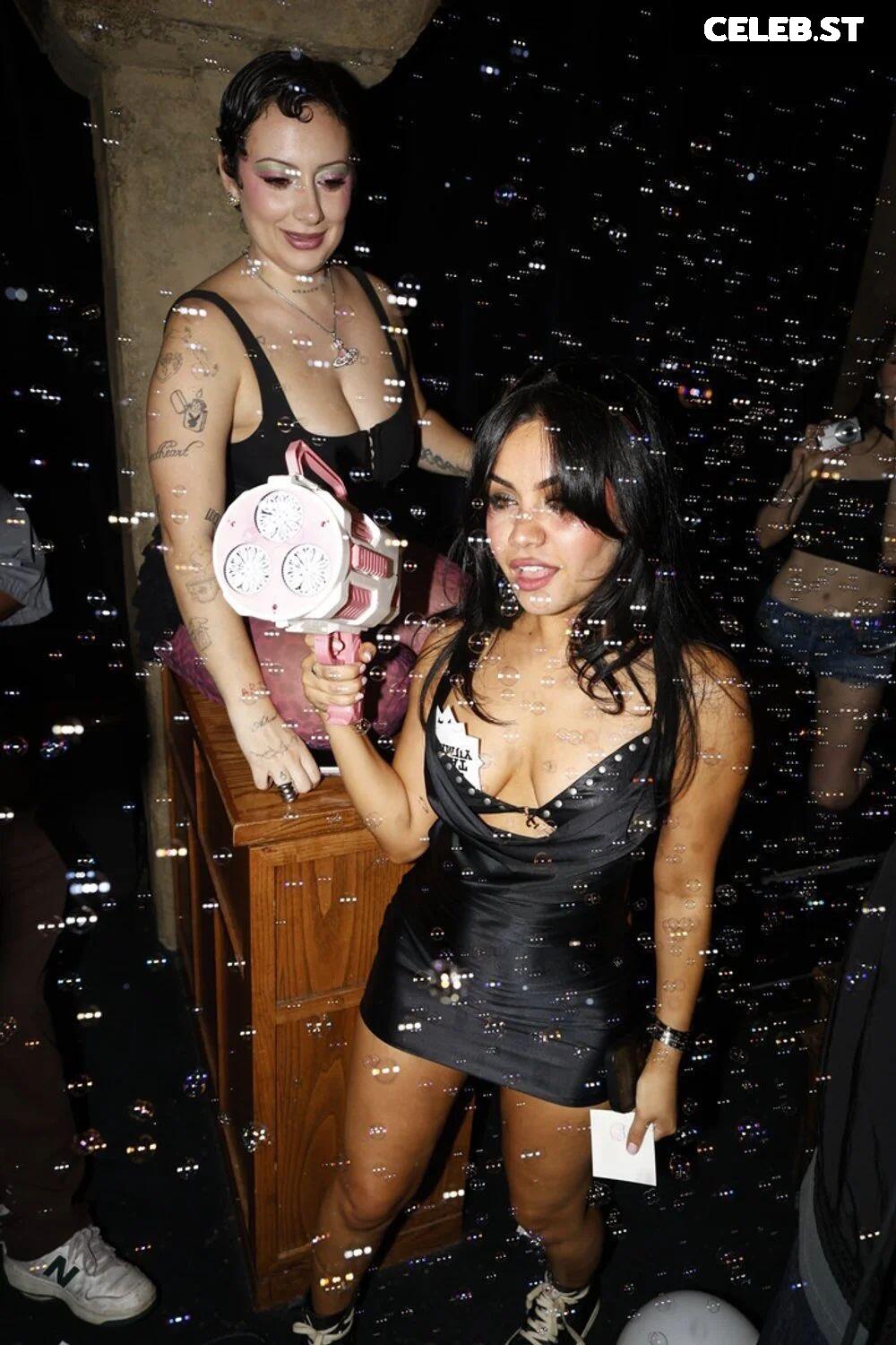 Tara yummy Image 10659424