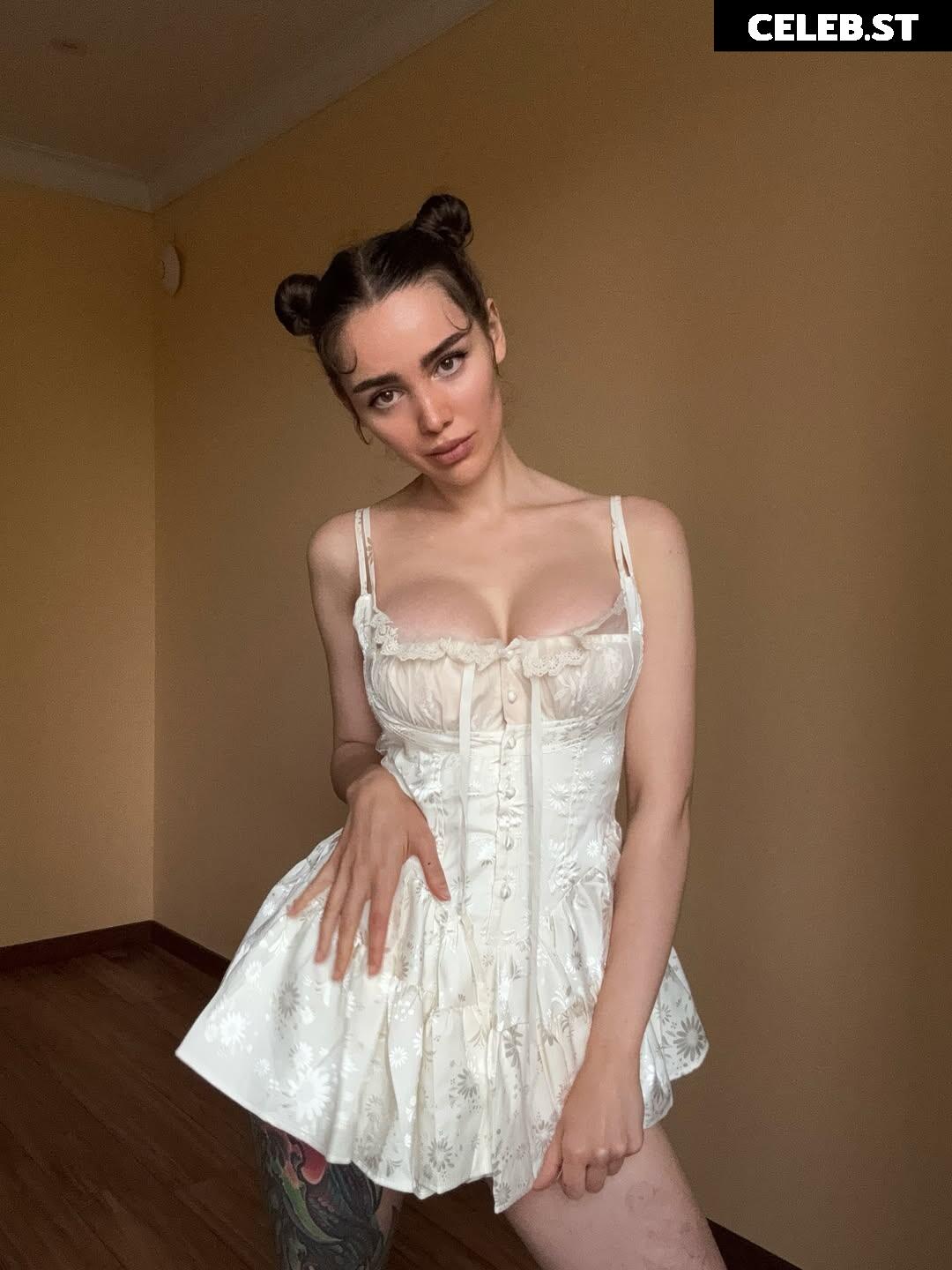 Toma Zhdanova / _tomato_333_ Image 10659673