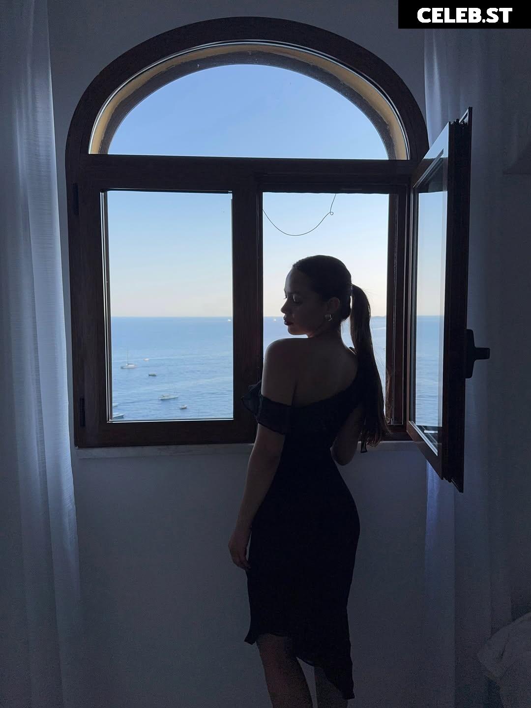 Fiona Barron Image 10659052