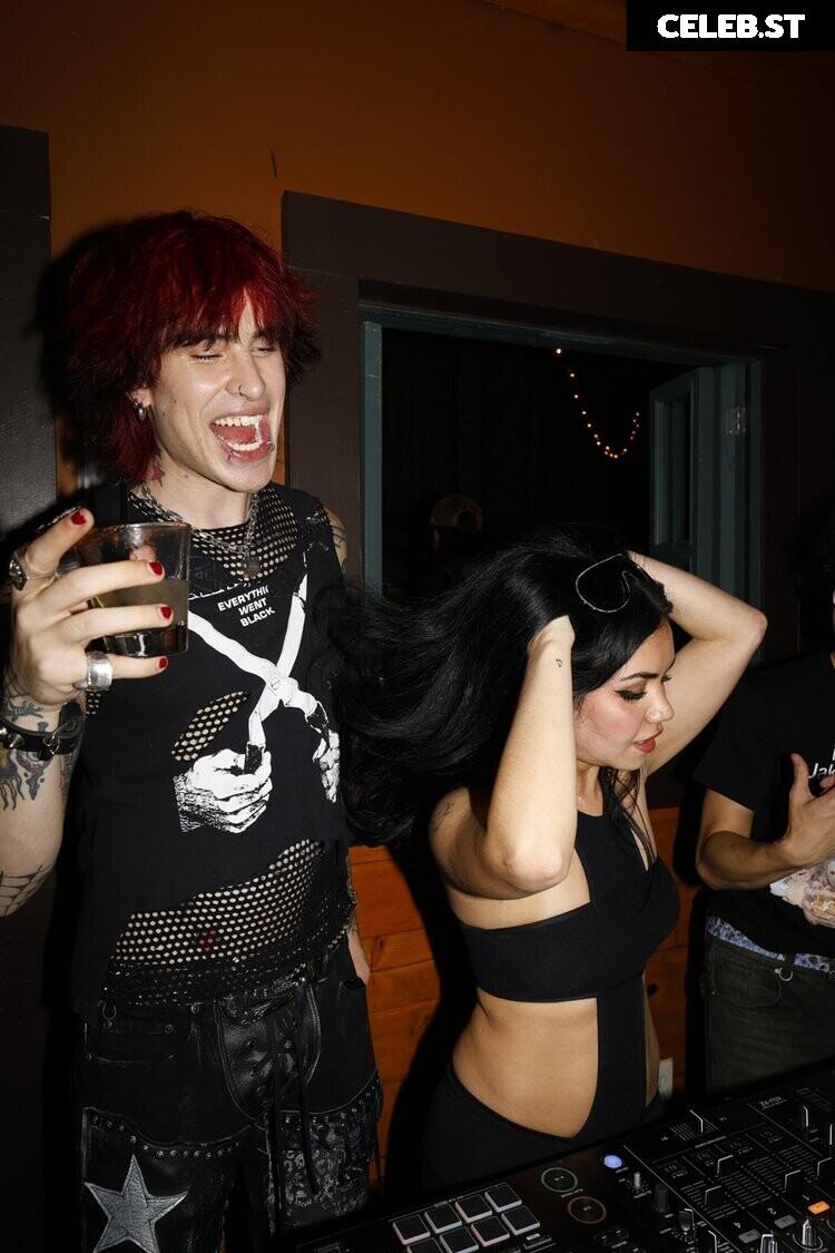 Tara yummy Image 10659387