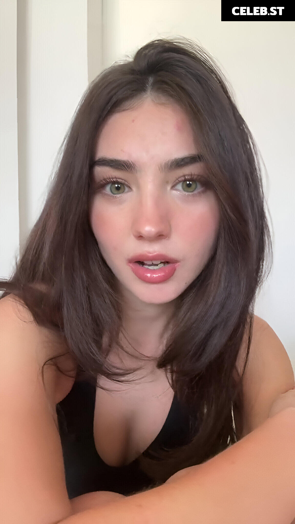 Lyzzahh / lizaseri Image 10664840