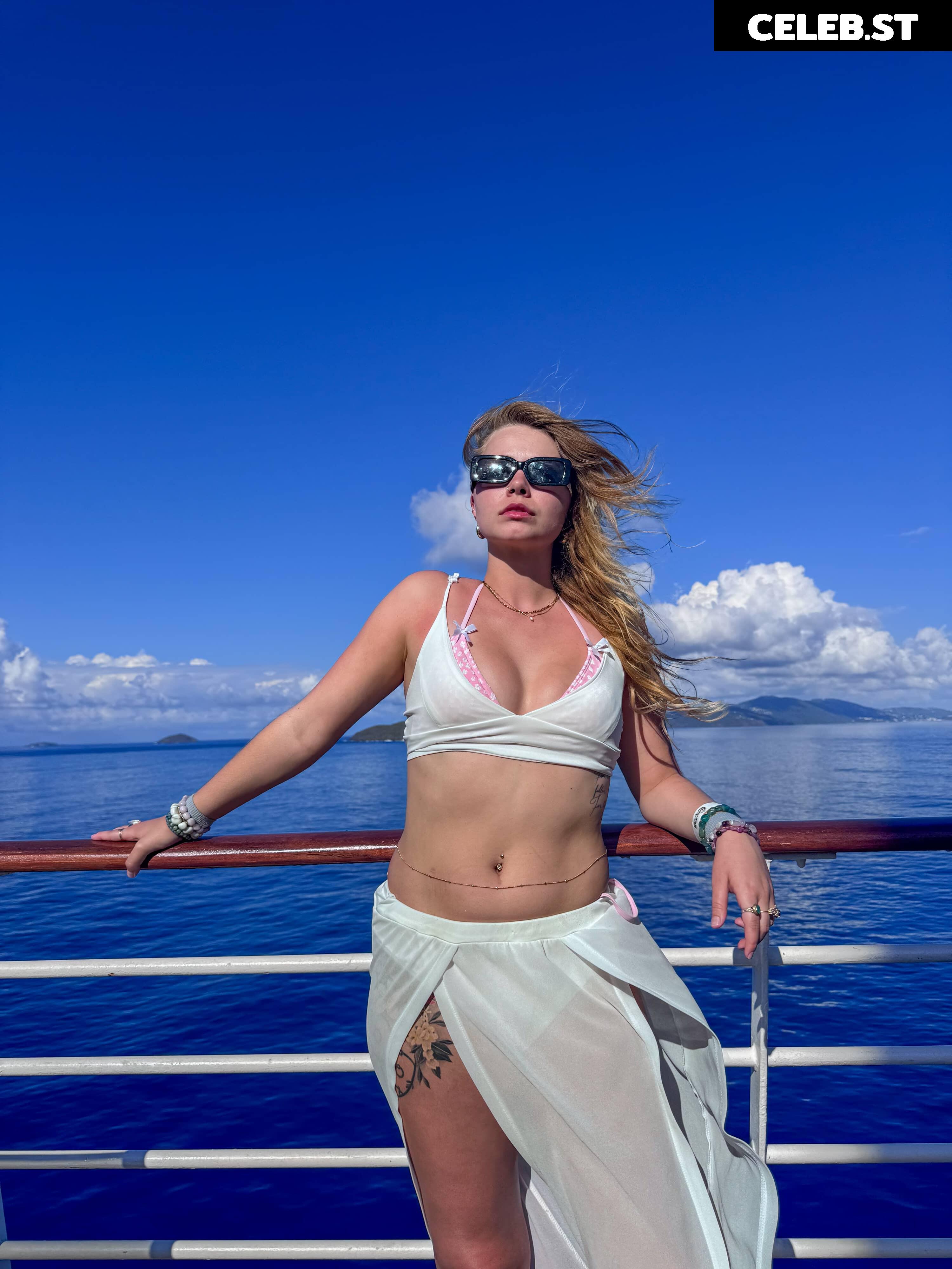 HaileeandKendra - Hailee Kendra Image 10664733