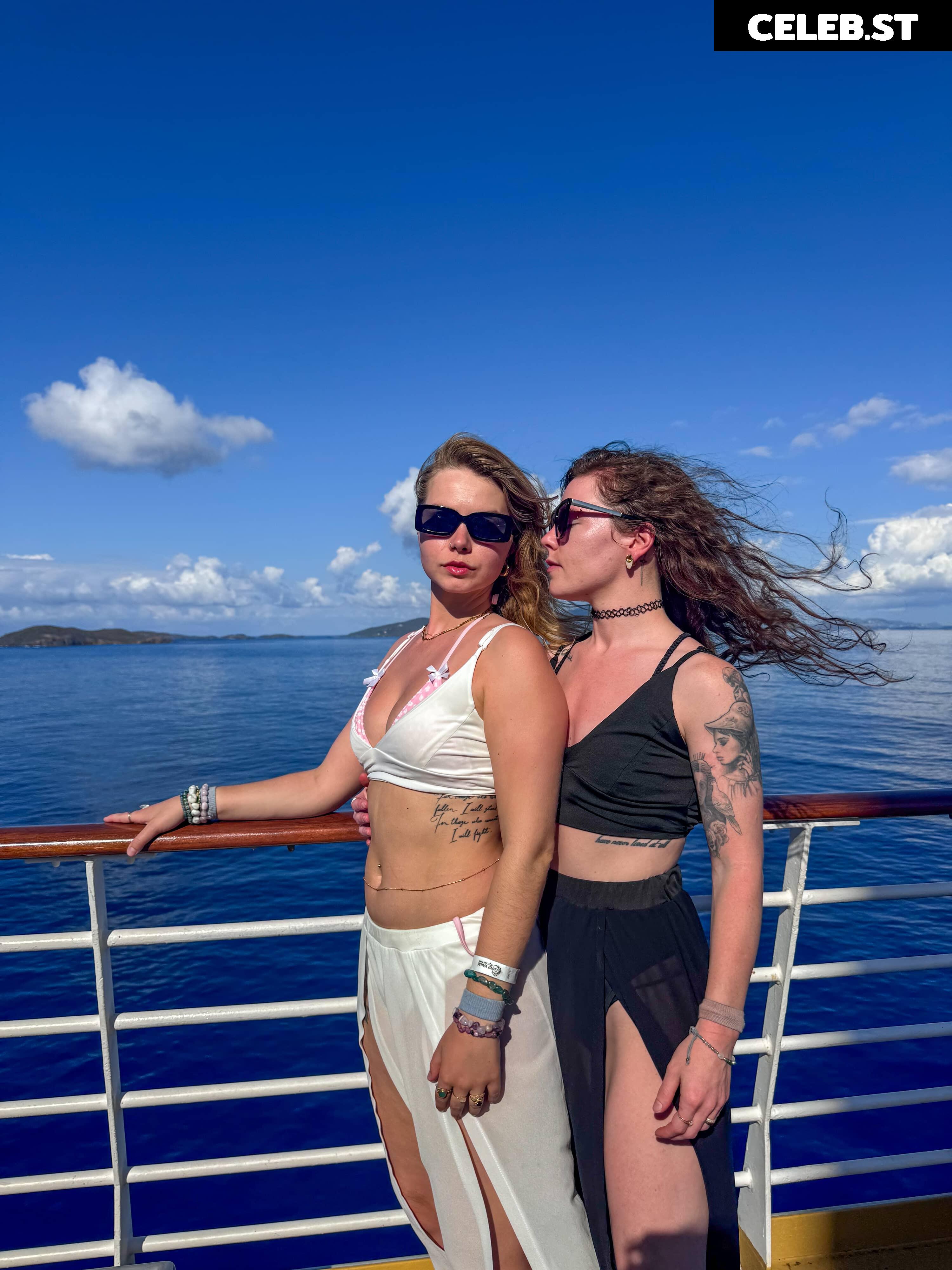 HaileeandKendra - Hailee Kendra Image 10664734