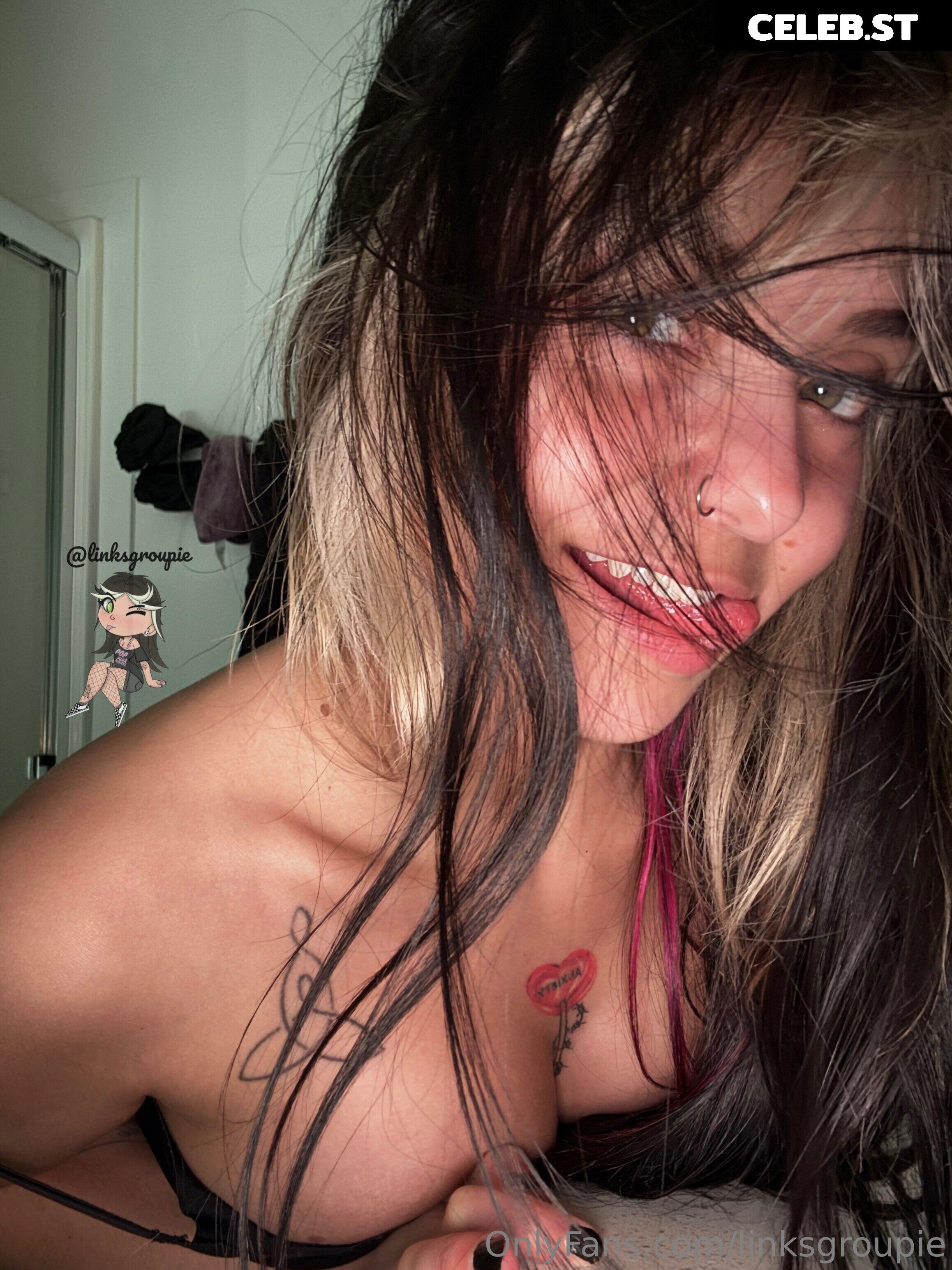 Linksgroupie (Mariah Crooke) Image 10664302